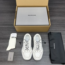 Balenciaga Shoes
Women and men 35-45
