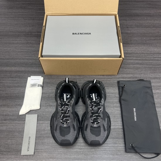 Balenciaga Shoes
Women and men 35-45
