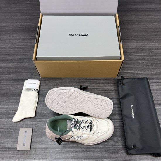 Balenciaga Shoes
Women and men 35-45
