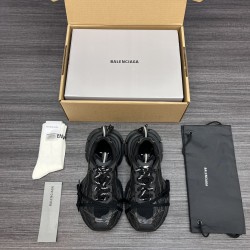 Balenciaga Shoes
Women and men 35-45
