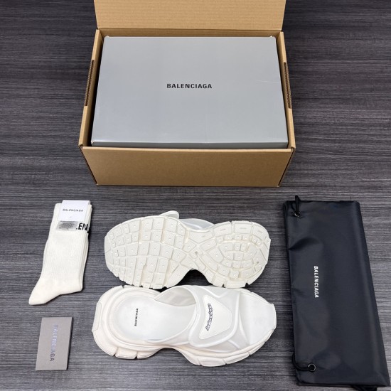 Balenciaga Shoes
Women and men 35-45
