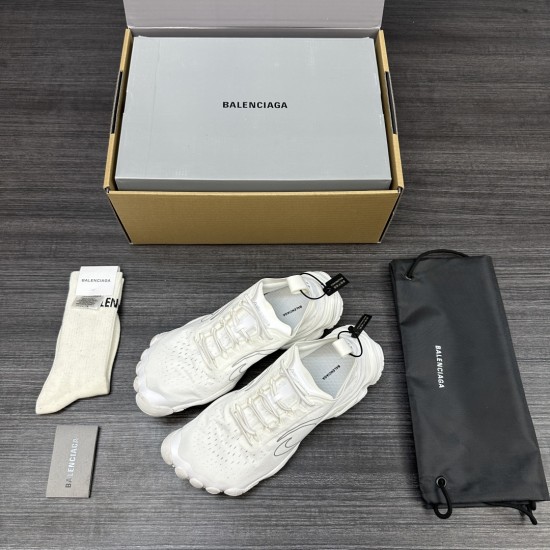 Balenciaga Shoes
Women and men 35-45
