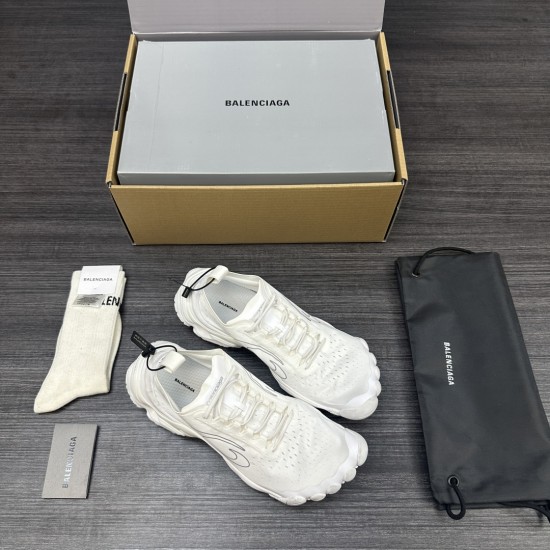 Balenciaga Shoes
Women and men 35-45
