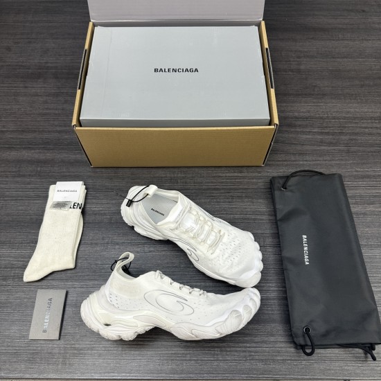 Balenciaga Shoes
Women and men 35-45

