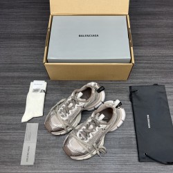 Balenciaga Shoes
Women and men 35-45
