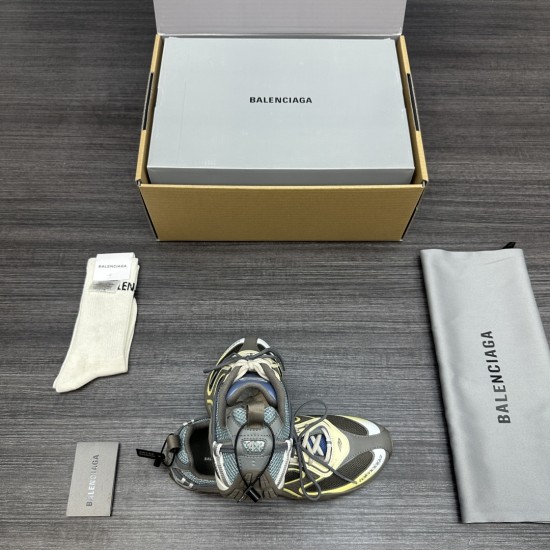 Balenciaga Shoes
Women and men 35-45
