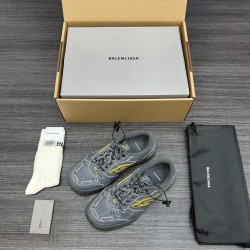 Balenciaga Shoes
Women and men 35-45
