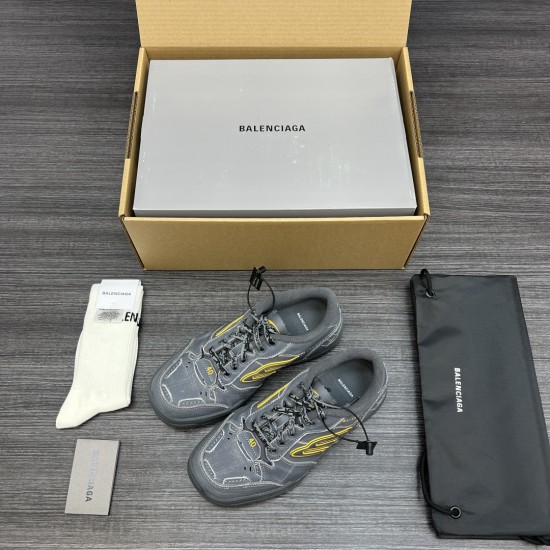 Balenciaga Shoes
Women and men 35-45
