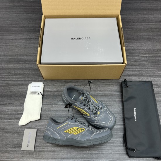 Balenciaga Shoes
Women and men 35-45
