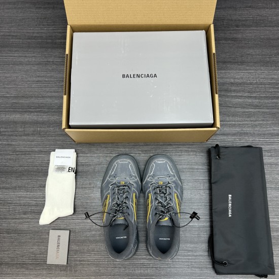 Balenciaga Shoes
Women and men 35-45
