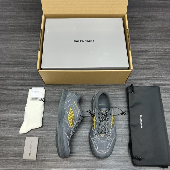 Balenciaga Shoes
Women and men 35-45

