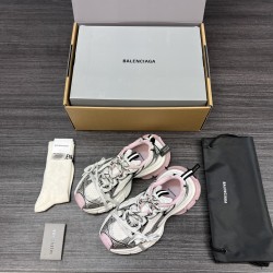 Balenciaga Shoes
Women and men 35-45
