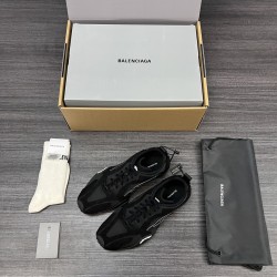 Balenciaga Shoes
Women and men 35-45
