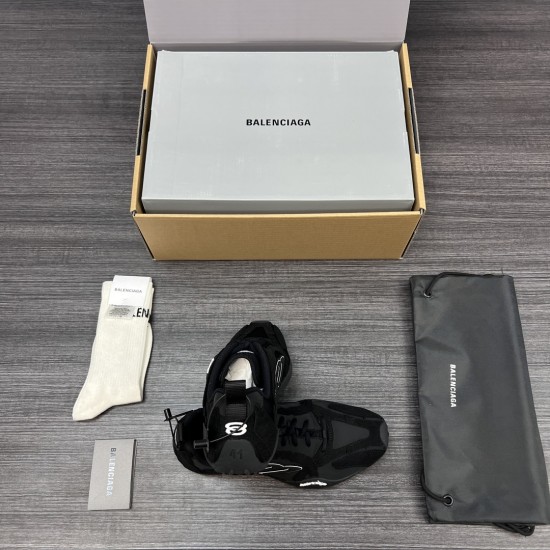 Balenciaga Shoes
Women and men 35-45

