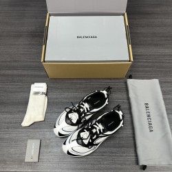 Balenciaga Shoes
Women and men 35-45
