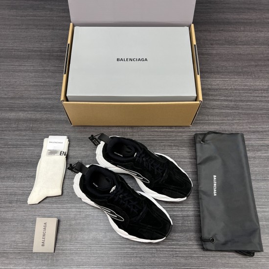 Balenciaga Shoes
Women and men 35-45
