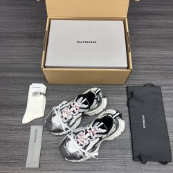 Balenciaga Shoes
Women and men 35-45
