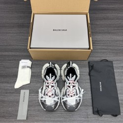 Balenciaga Shoes
Women and men 35-45
