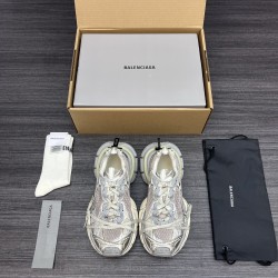 Balenciaga Shoes
Women and men 35-45
