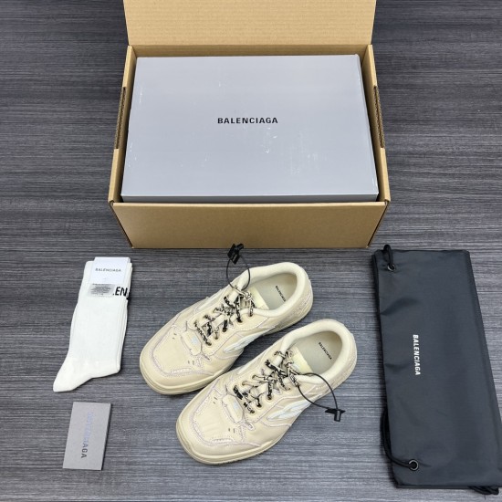 Balenciaga Shoes
Women and men 35-45
