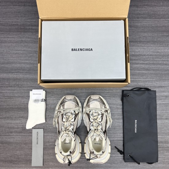 Balenciaga Shoes
Women and men 35-45
