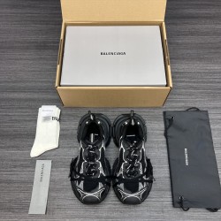Balenciaga Shoes
Women and men 35-45
