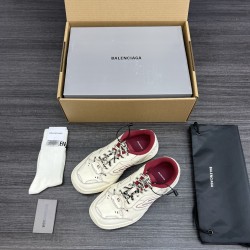 Balenciaga Shoes
Women and men 35-45
