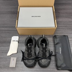 Balenciaga Shoes
Women and men 35-45
