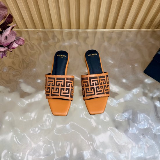 Balmain slippers