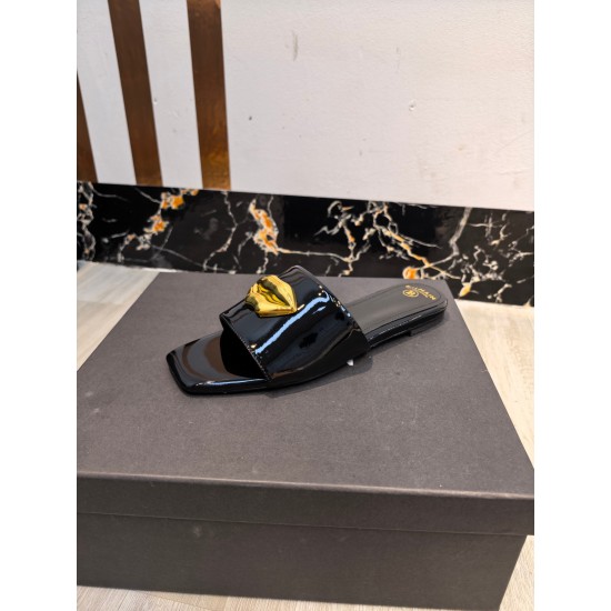 Balmain slippers