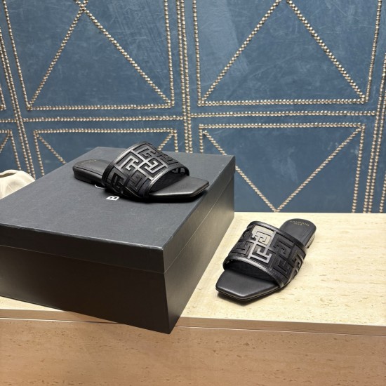 Balmain slippers