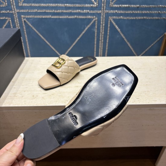 Balmain slippers
