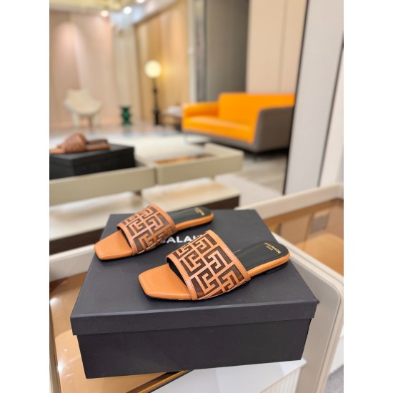 Balmain slippers