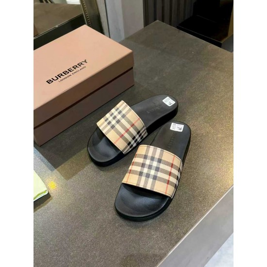 Burberry slippers