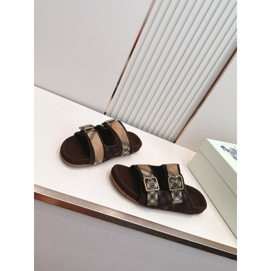 Burberry slippers