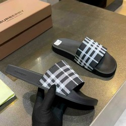 Burberry slippers