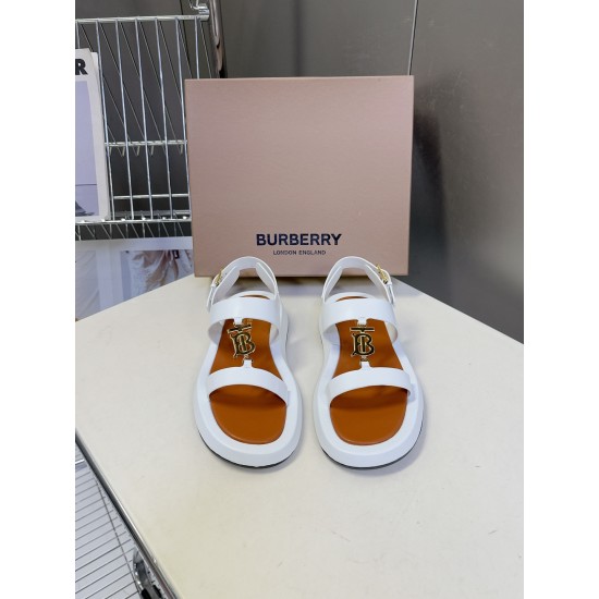 Burberry slippers