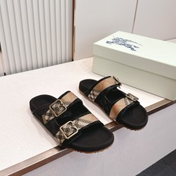 Burberry slippers