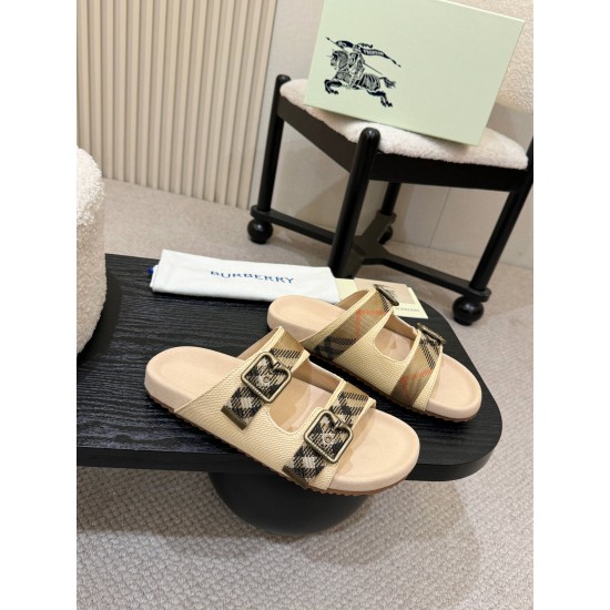 Burberry slippers
