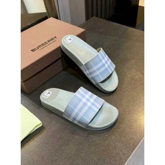 Burberry slippers