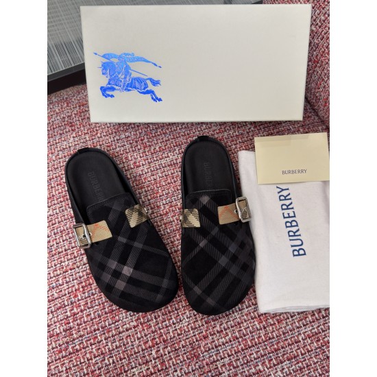 Burberry slippers