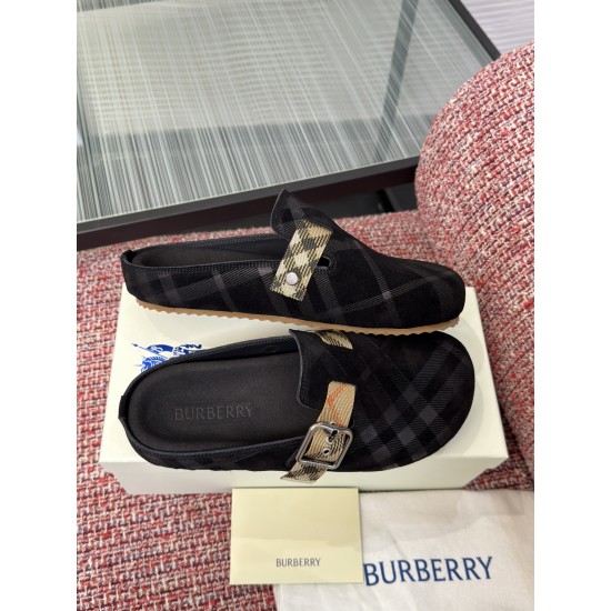 Burberry slippers