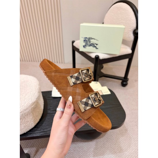 Burberry slippers