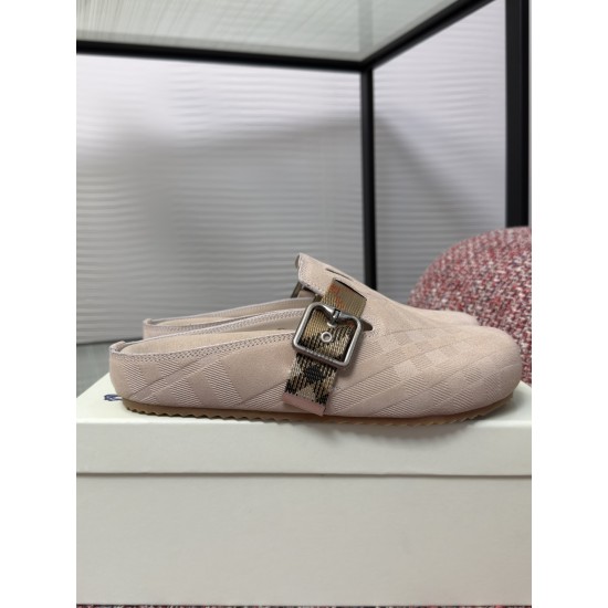 Burberry slippers