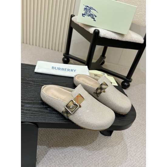 Burberry slippers