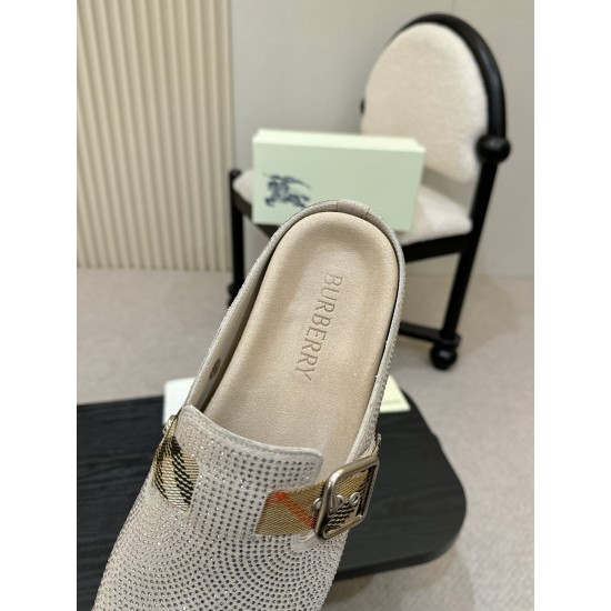 Burberry slippers