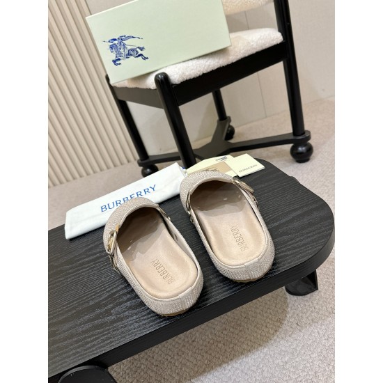 Burberry slippers