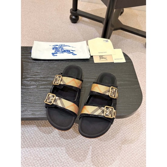 Burberry slippers
