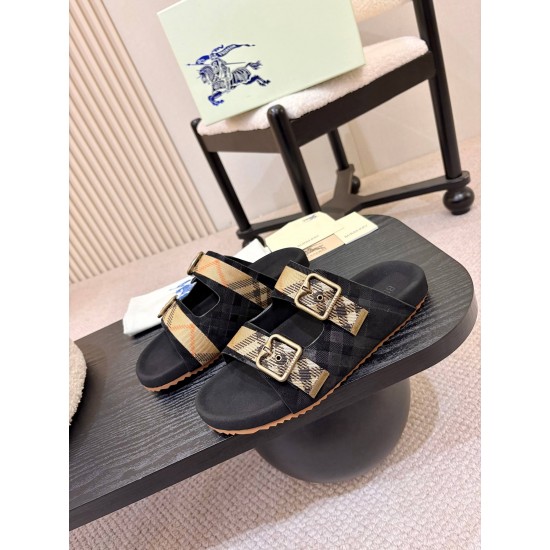 Burberry slippers