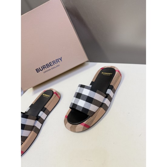 Burberry slippers